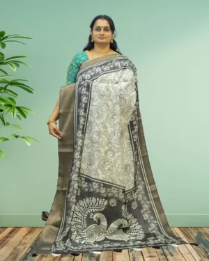 Monochrome Spun Cotton Saree with Elegant Peacock Pallu